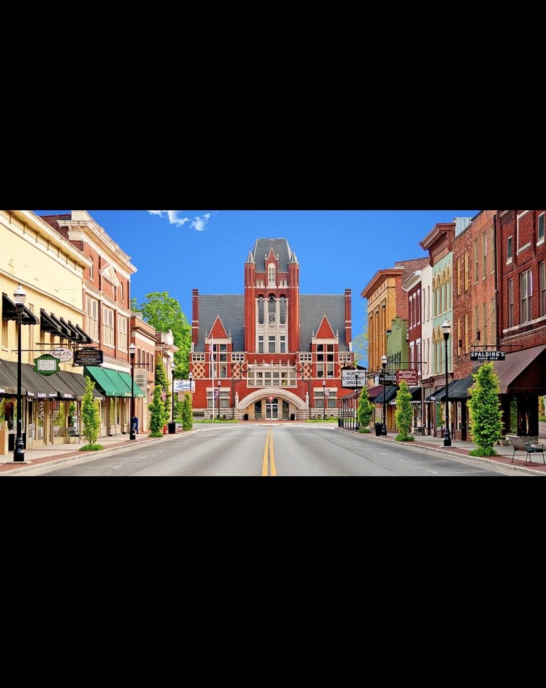 Downtown Bardstown Kentucky main street with historic buildings